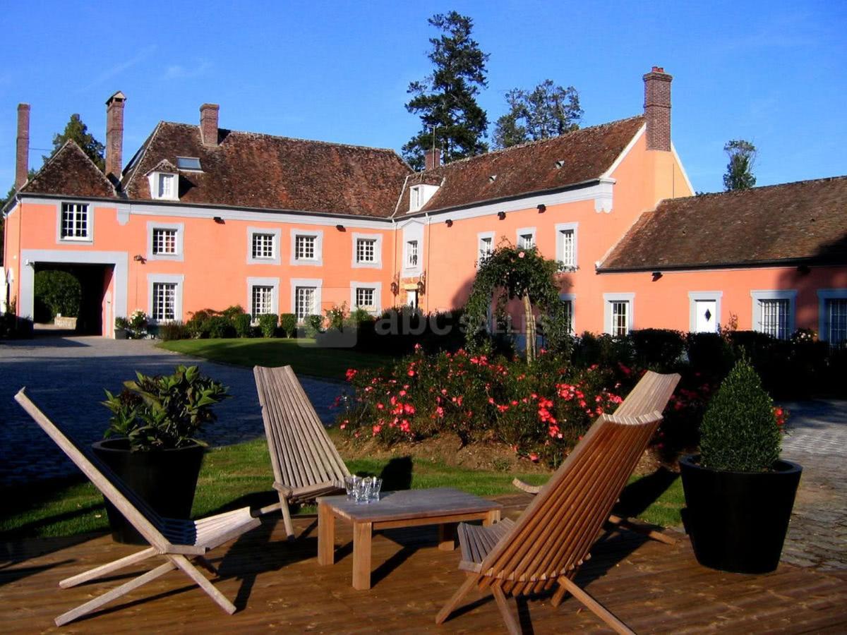 Le Manoir De Villefermoy Les Ecrennes Exteriör bild